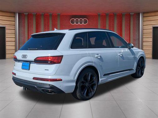 2026 Audi Q7 55 Premium Plus
