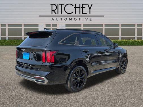 2022 Kia Sorento SX
