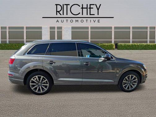 2019 Audi Q7 45 Premium Plus