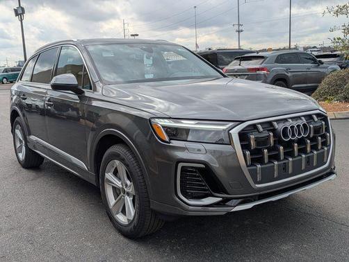 Samurai Gray Metallic 2026 Audi Q7 55 Premium