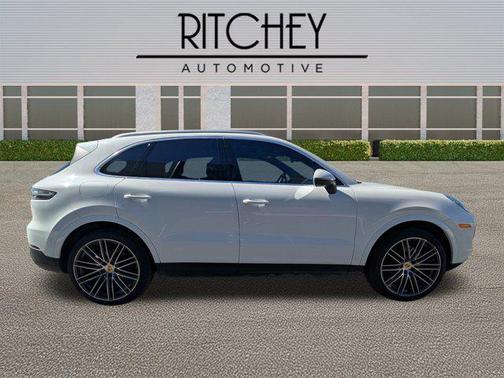 2023 Porsche Cayenne Cayenne