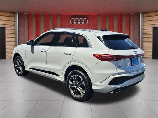 2025 Audi Q5 Premium