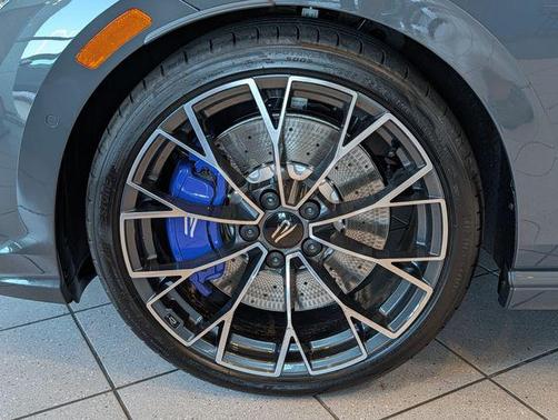 graphite gray 2026 Volkswagen Golf R 2.0T DSG