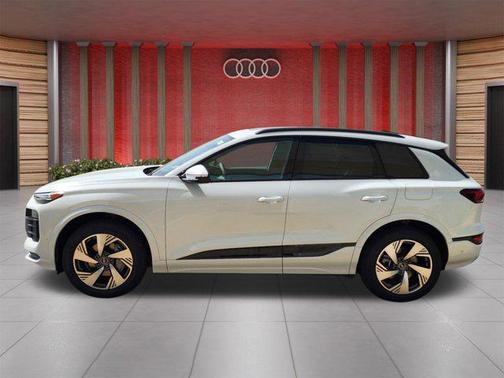 2025 Audi Q6 e-tron Premium Plus quattro