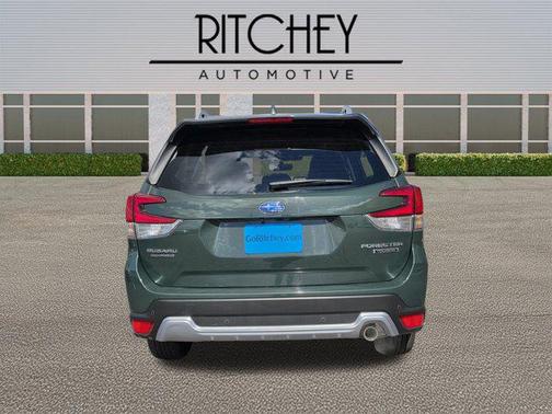 2023 Subaru Forester Touring