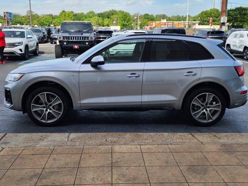 2025 Audi Q5 45 S line Premium