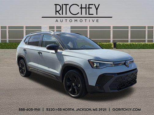 2025 Volkswagen Taos 1.5T SE Black