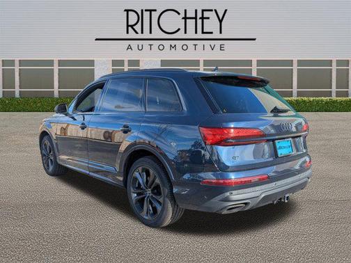 2025 Audi Q7 55 Premium Plus