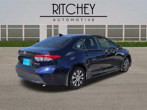 2022 Toyota Corolla Hybrid LE