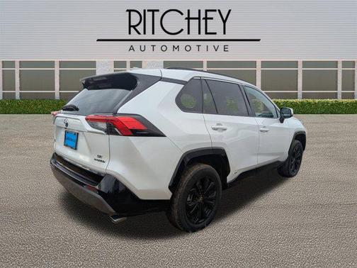 2023 Toyota RAV4 Hybrid SE