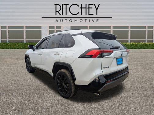 2023 Toyota RAV4 Hybrid SE