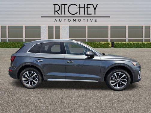 2024 Audi Q5 45 S line Premium Plus