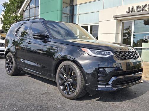 2023 Land Rover Discovery P300 S R-Dynamic