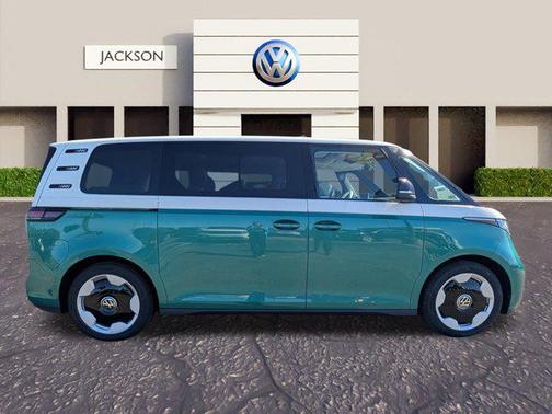 2025 Volkswagen ID. Buzz Pro S Plus with 4MOTION