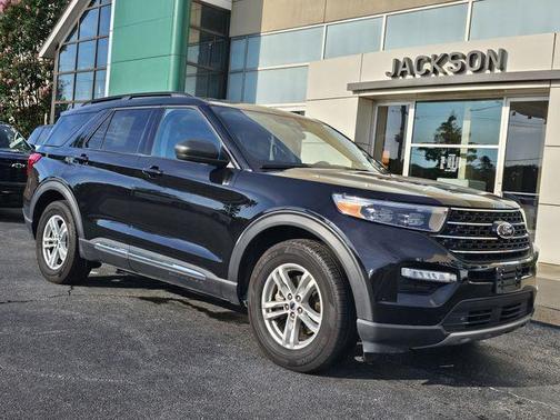 Black Metallic 2024 Ford Explorer XLT