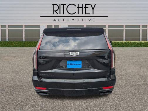 2022 Cadillac Escalade Sport