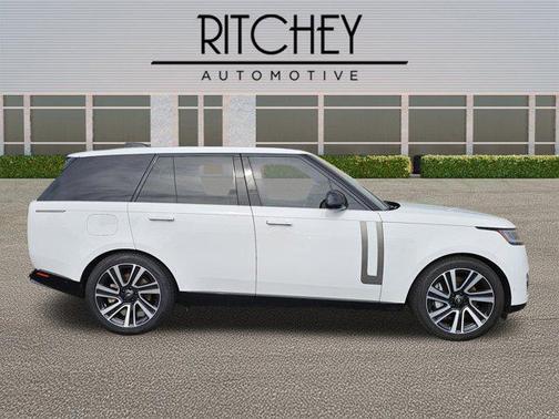 2023 Land Rover Range Rover P530 SE