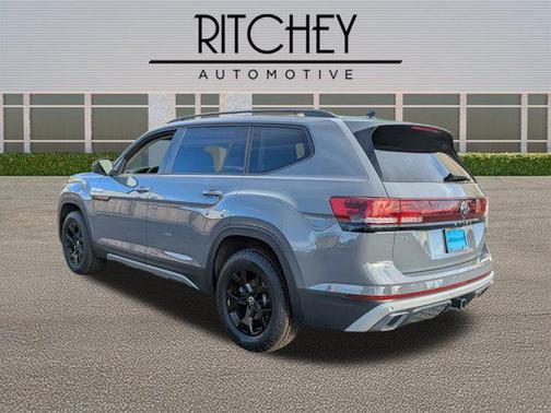 2025 Volkswagen Atlas 2.0T Peak Edition