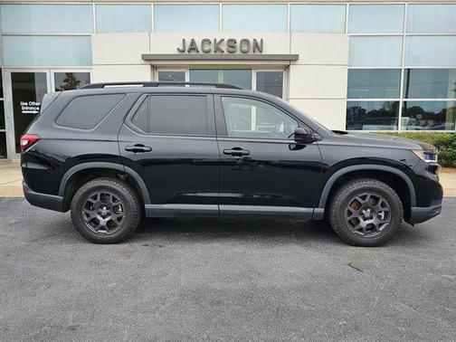 2023 Honda Pilot AWD TrailSport