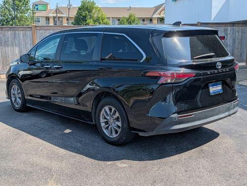 Midnight Black Metallic 2021 Toyota Sienna XLE 8 Passenger