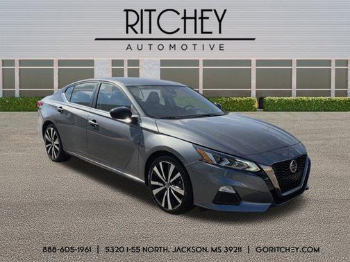 2022 Nissan Altima SR FWD