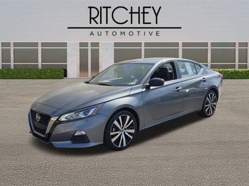 2022 Nissan Altima SR FWD