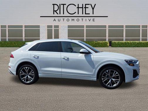 2025 Audi Q8 55 Premium Plus
