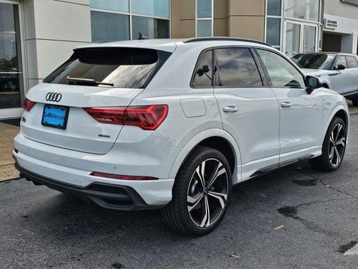 2024 Audi Q3 45 S line Premium Plus