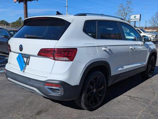 2023 Volkswagen Taos 1.5T SE