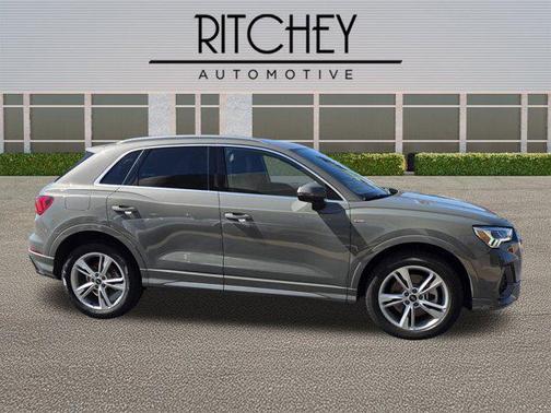 2022 Audi Q3 45 S line Premium Plus