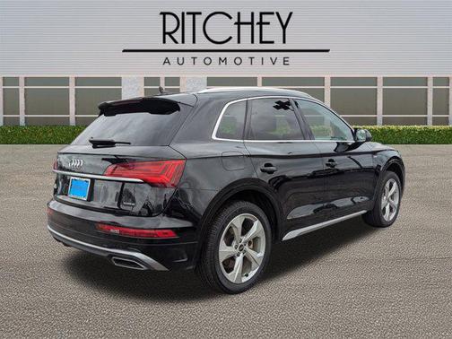 2023 Audi Q5 45 S line Premium Plus
