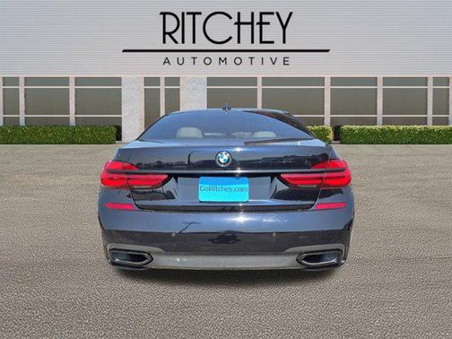 2019 BMW 740 740i