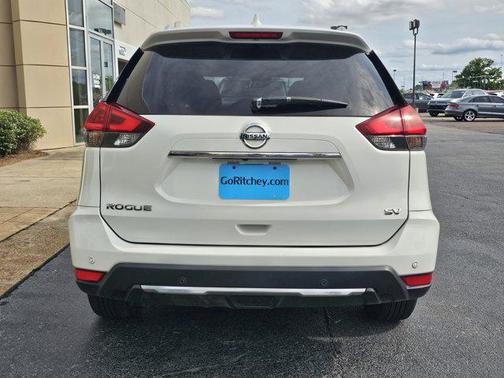 2020 Nissan Rogue SV