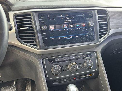 2021 Volkswagen Atlas Cross Sport 2.0T SE w/Technology