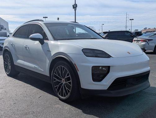 White 2024 Porsche Macan Macan Electric 4