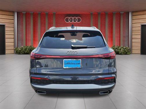 2025 Audi Q5 Premium