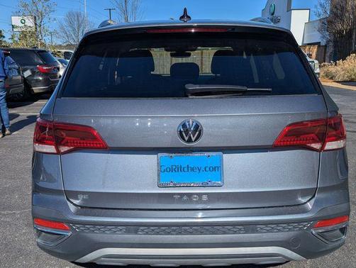 2024 Volkswagen Taos 1.5T SE