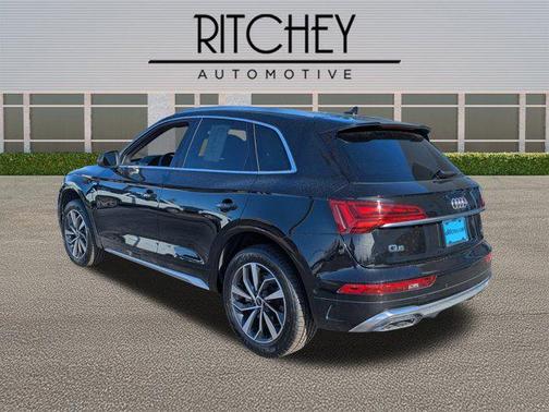 2023 Audi Q5 45 S line Prestige