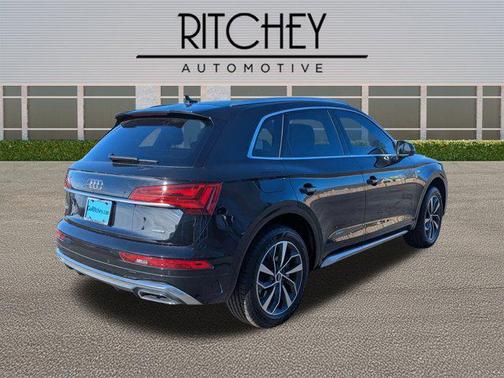 2023 Audi Q5 45 S line Prestige