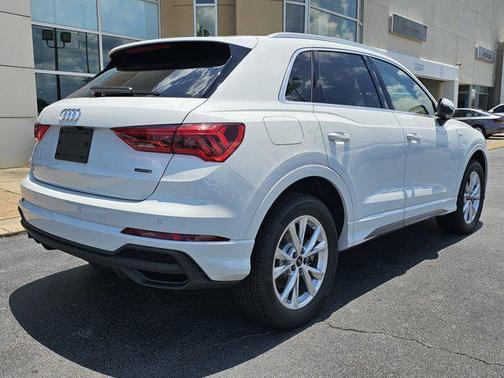 2025 Audi Q3 Premium 45 TFSI S line quattro Tiptronic