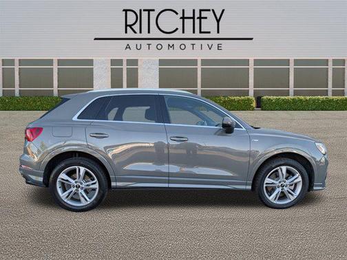 2022 Audi Q3 45 S line Premium Plus