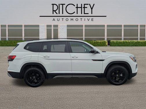 2025 Volkswagen Atlas 2.0T Peak Edition