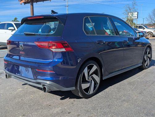 2023 Volkswagen Golf GTI 2.0T SE DSG