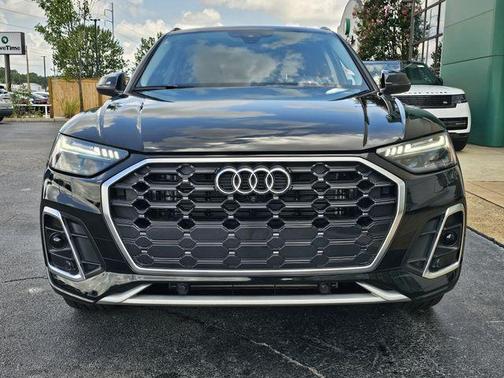 Mythos Black Metallic 2024 Audi Q5 45 S line Prestige