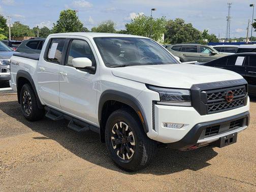 Glacier White 2023 Nissan Frontier PRO-4X
