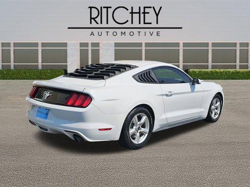 2017 Ford Mustang V6