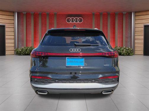 2025 Audi Q5 Premium