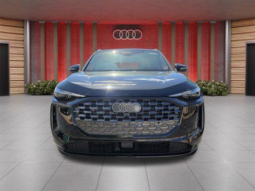 2025 Audi Q5 Premium
