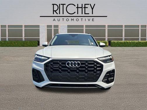 2022 Audi Q5 45 S line Prestige