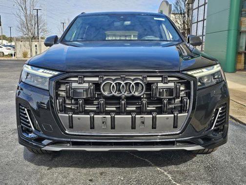 2025 Audi Q7 55 Prestige